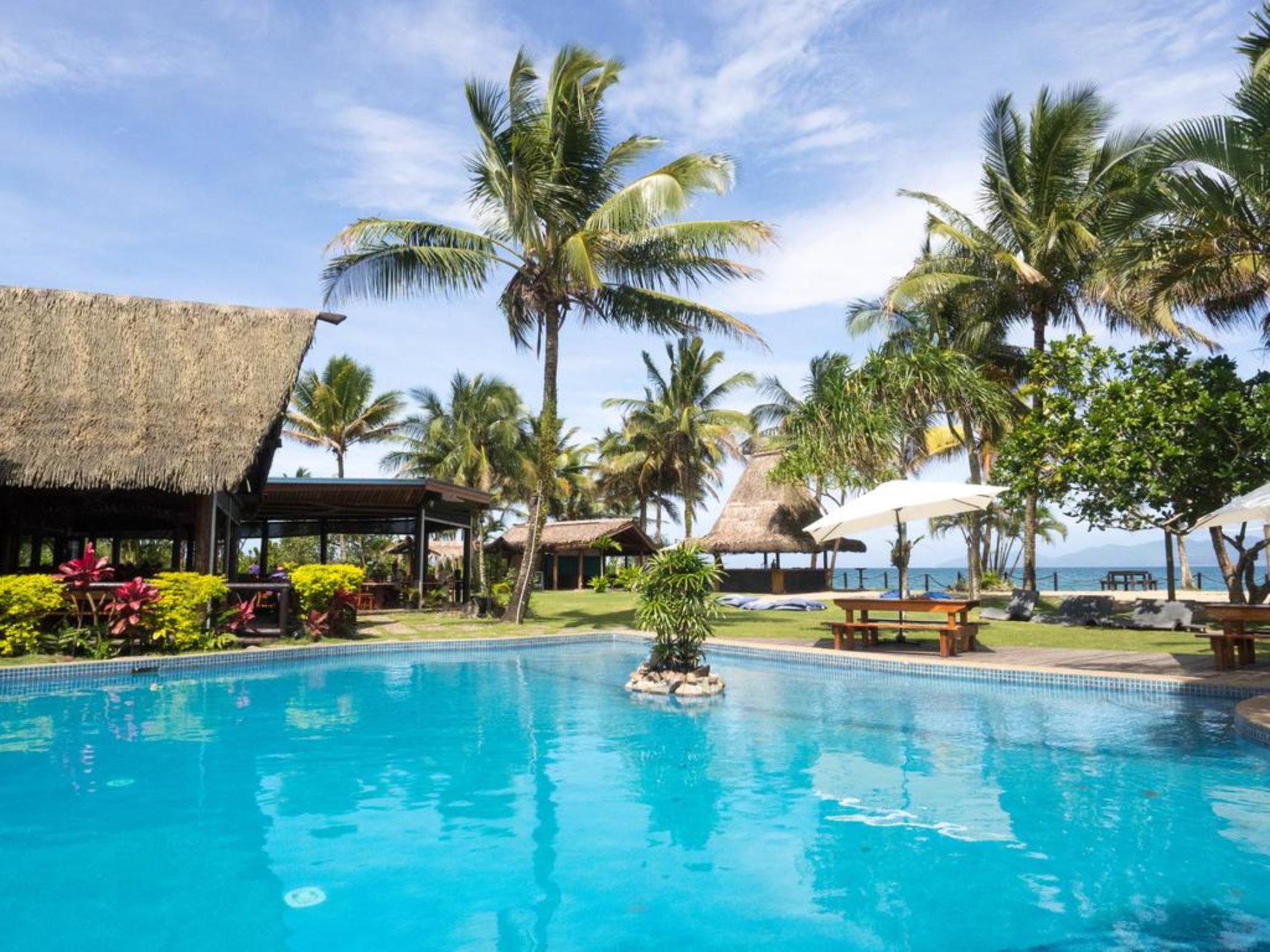 Uprising Beach Resort Пасифик-Харбор Экстерьер фото